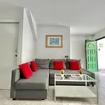 Relax House Semesterbostad Puerto de Santiago (Tenerife)